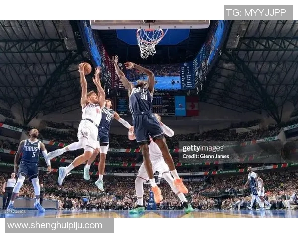 快船与独行侠激战回顾8月24日精彩录像全程分析与解读