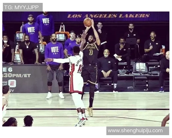 湖人对热火比赛中巴特勒的得分表现分析与精彩瞬间回顾