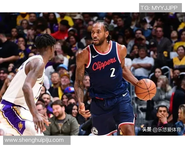 湖人112-108险胜76人 球员点评:2人满分,3人及格,4人崩盘 湖人112-108险胜76人 球员点评:2人满分,3人及格,4人崩盘